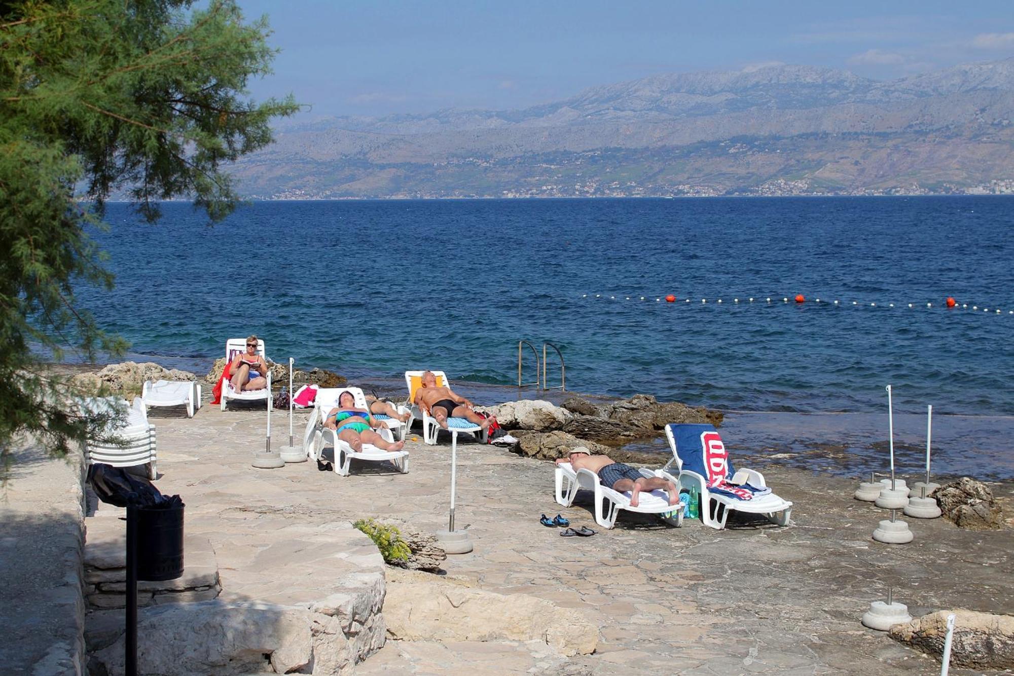 Apartments By The Sea Postira, Brac - 2928 المظهر الخارجي الصورة